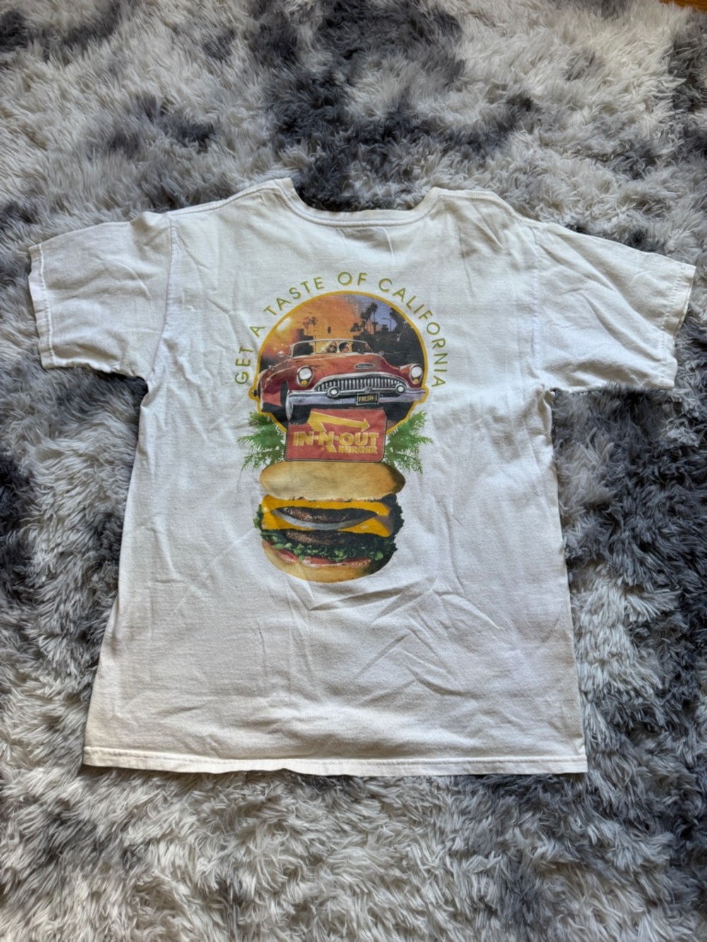 In N Out White Graphic Short Sleeve Tee - Taste of California